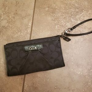 Coach Wallet Wristlet Black w/ Strap Phone Clutch